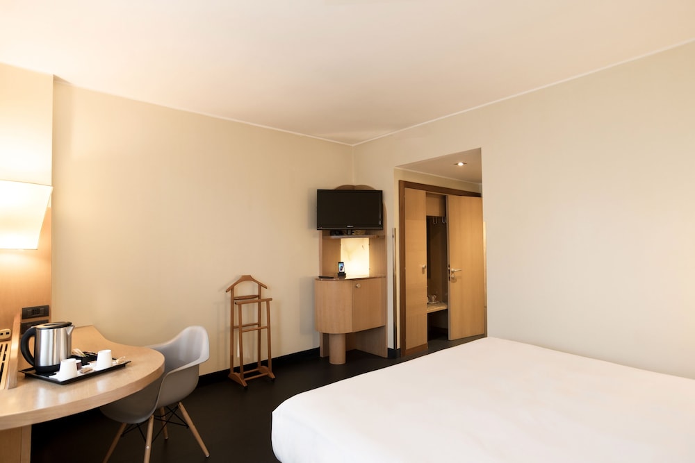 Mercure Roma West 3