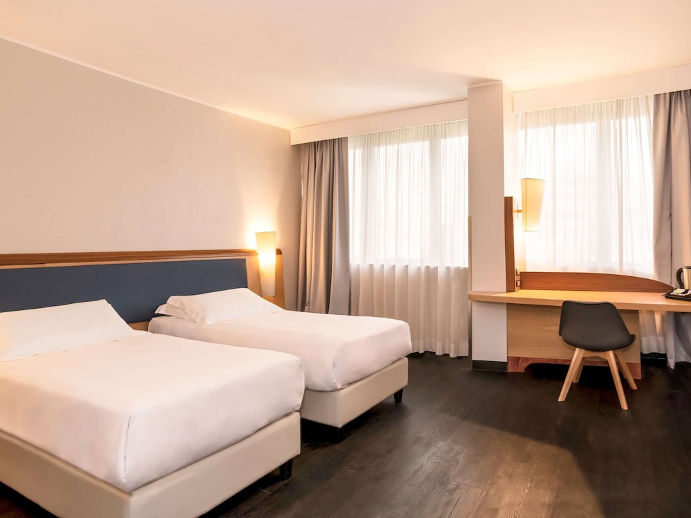 Mercure Roma West 10