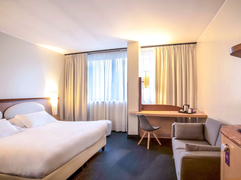 Mercure Roma West 11