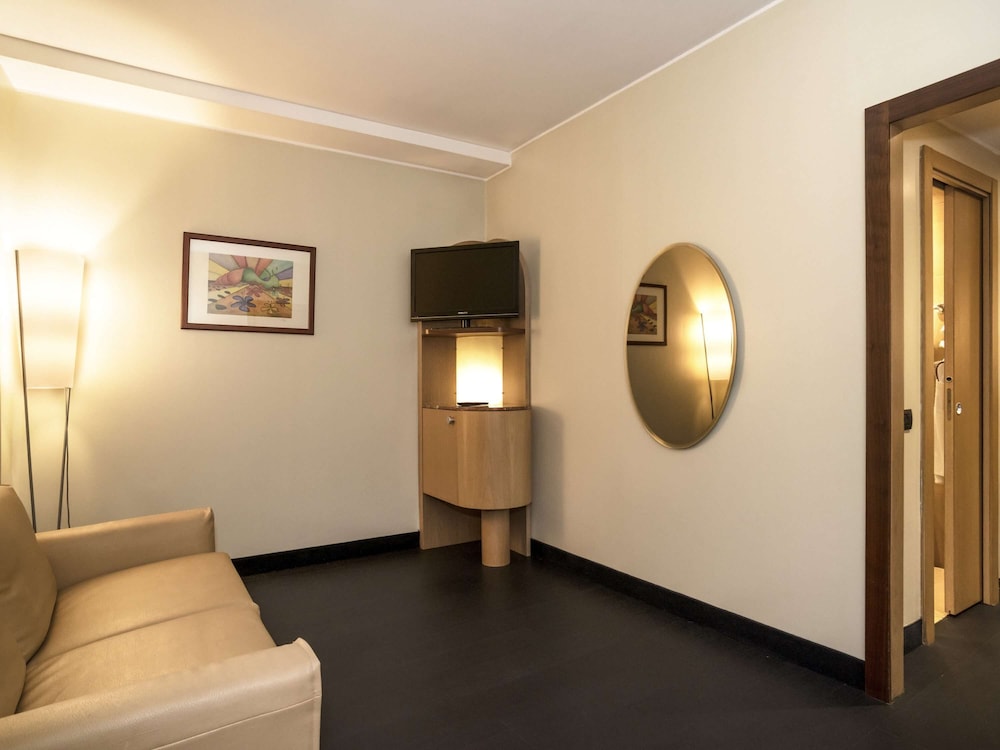 Mercure Roma West 17