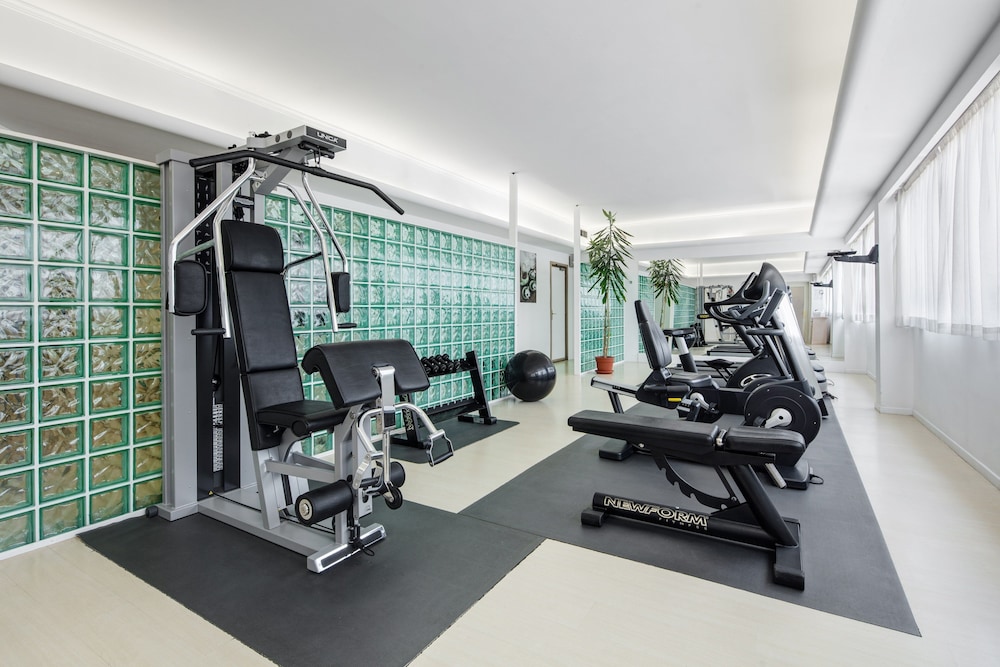 Holiday Inn Rome Eur Parco dei Medici 23