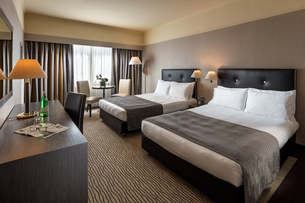 Holiday Inn Rome Eur Parco dei Medici 10