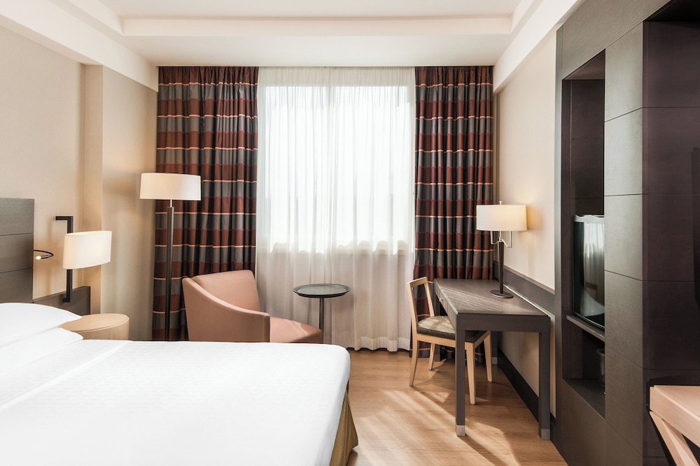 Sheraton Parco de' Medici Rome Hotel 12
