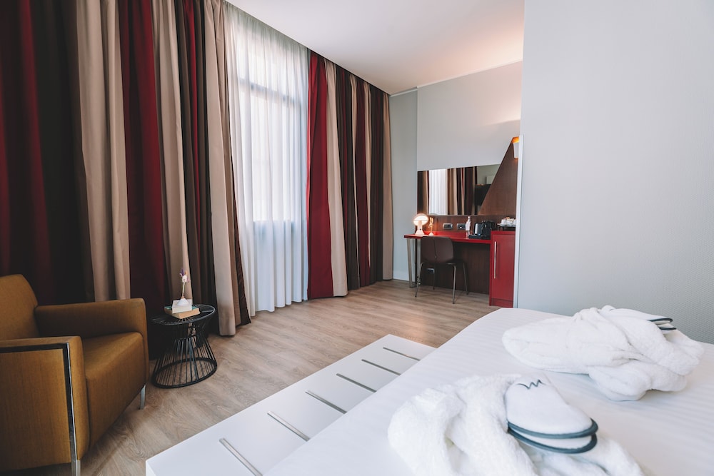Mercure Roma Piazza Bologna 8