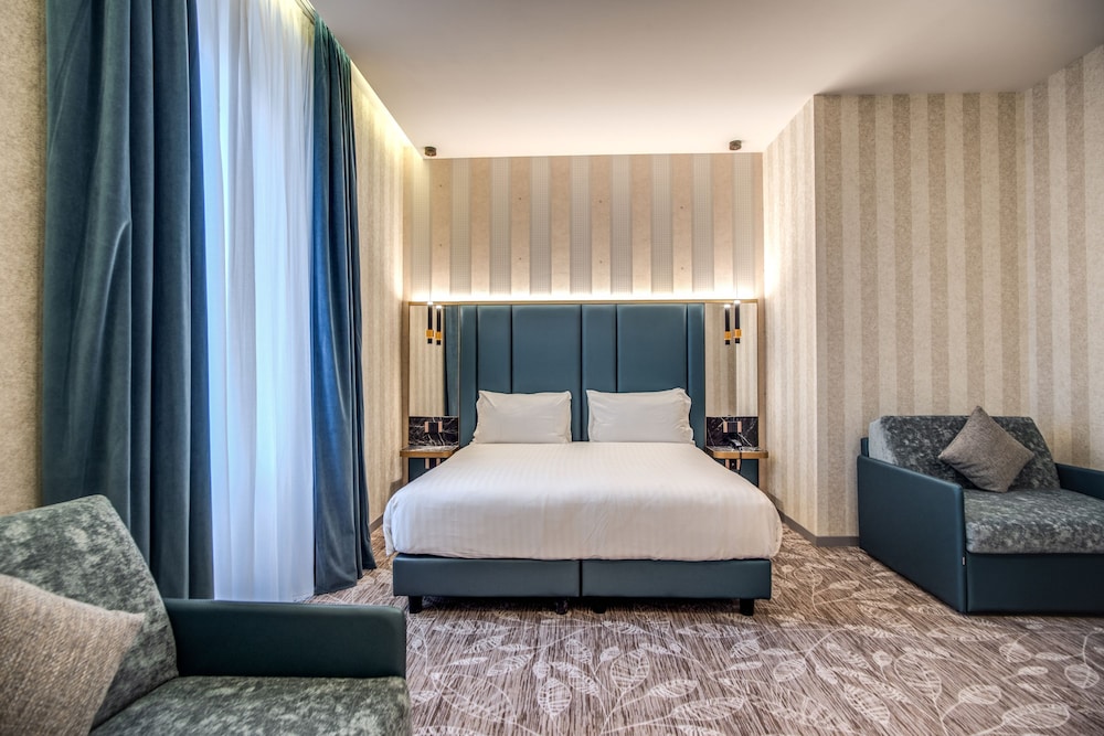 CC Palace Hotel Roma 13