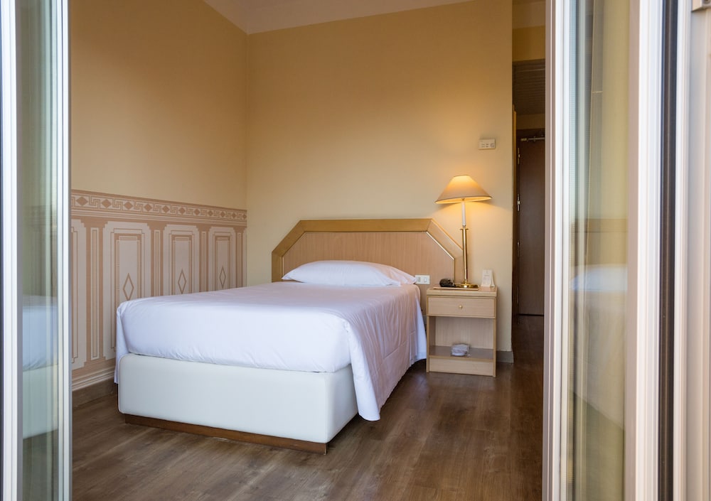 Hotel Nasco 13