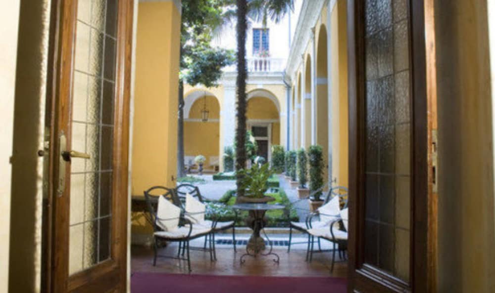 Palazzo Cardinal Cesi 3
