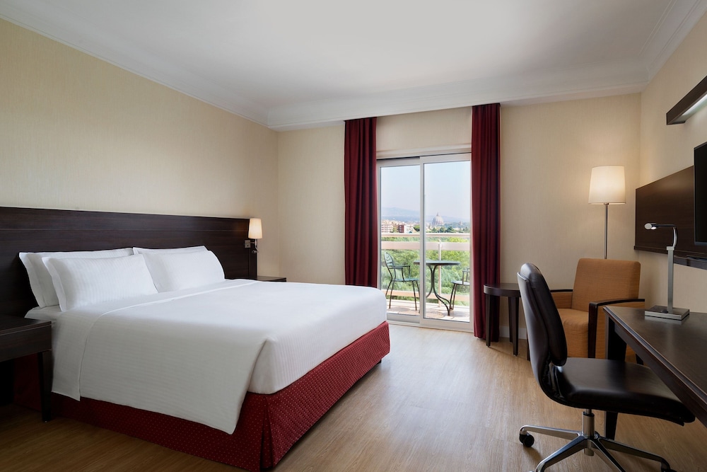 Courtyard by Marriott Rome Central Park Hotel 9