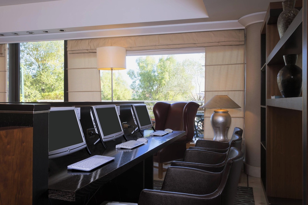 Courtyard by Marriott Rome Central Park Hotel 15