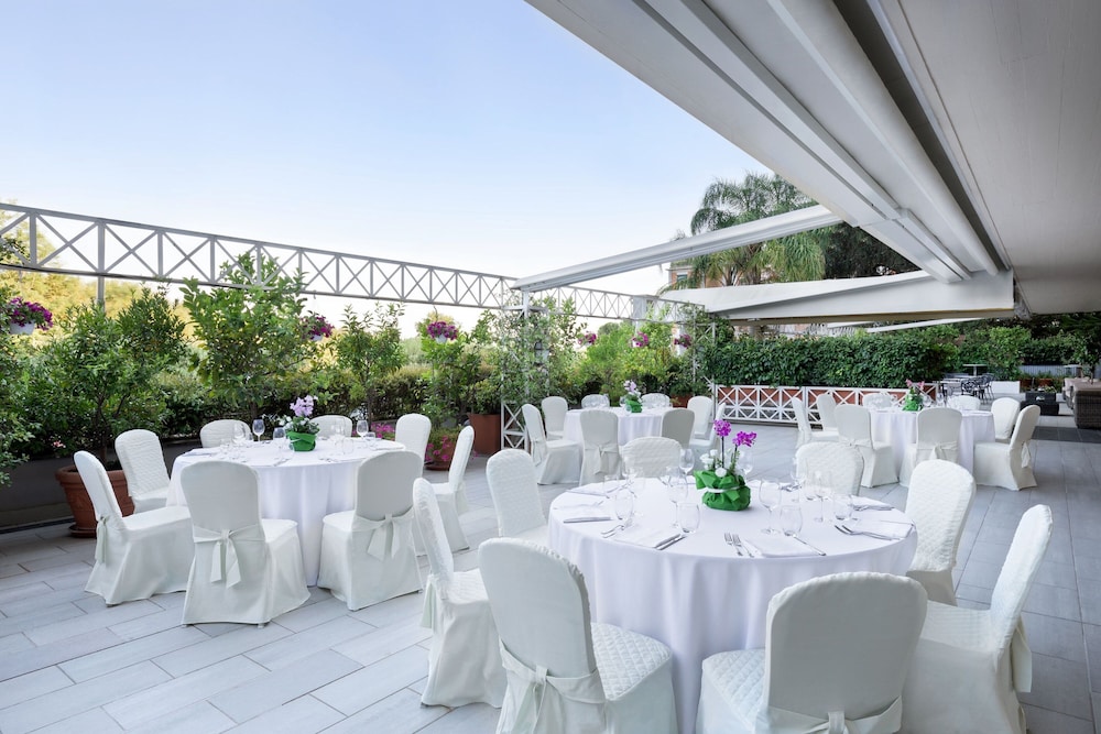 Courtyard by Marriott Rome Central Park Hotel 20