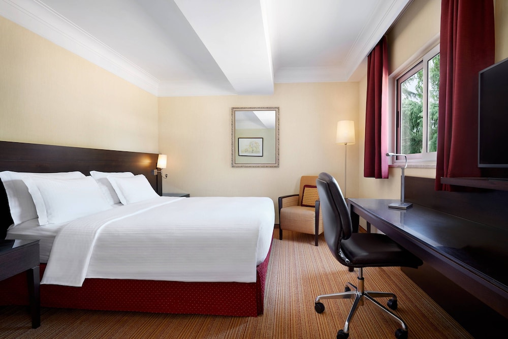 Courtyard by Marriott Rome Central Park Hotel 4