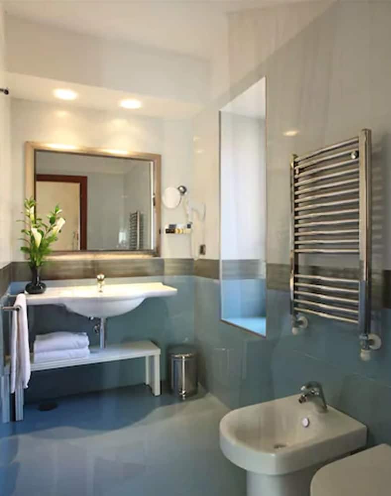 Hotel Serena Roma 13