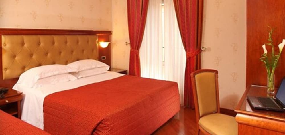 Hotel Serena Roma 16