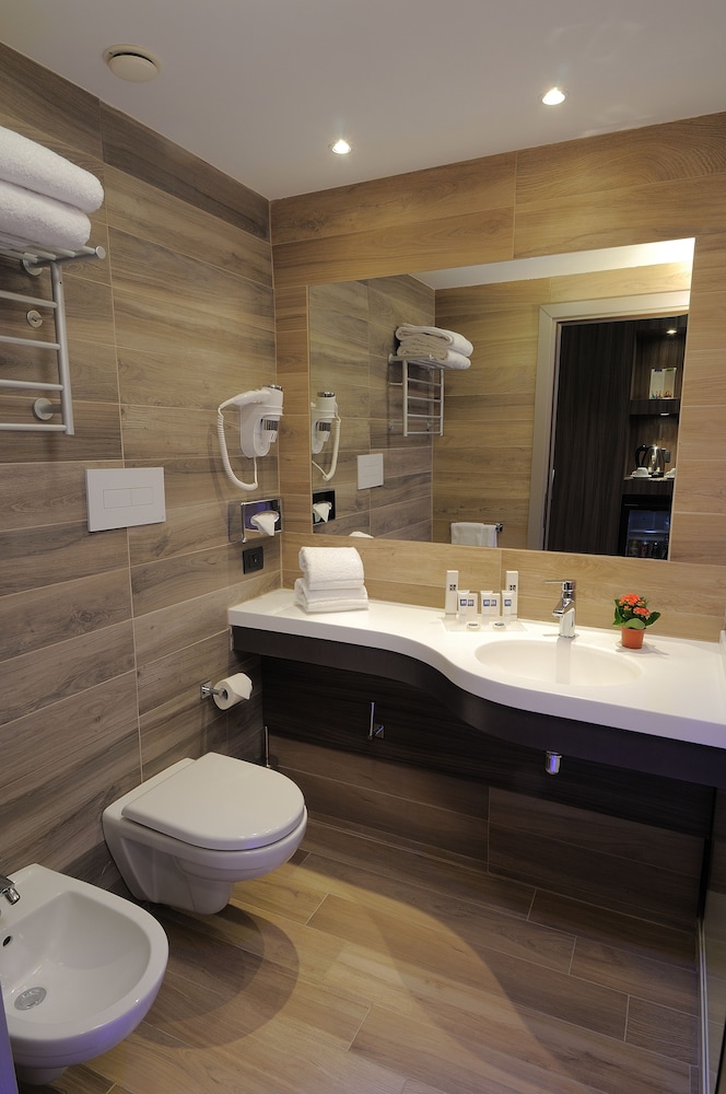 iH Hotels Milano Lorenteggio 21