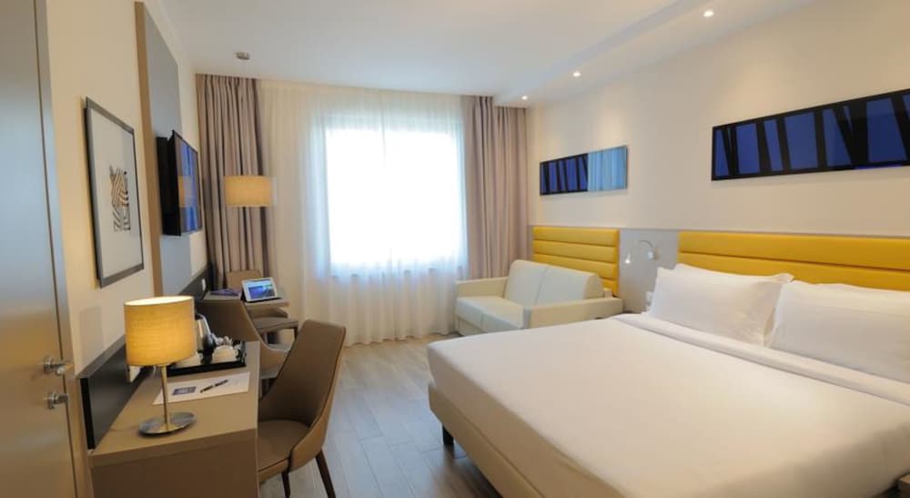 iH Hotels Milano Lorenteggio 9
