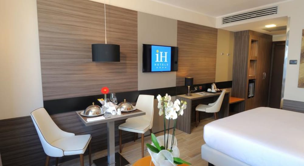iH Hotels Milano Lorenteggio 10