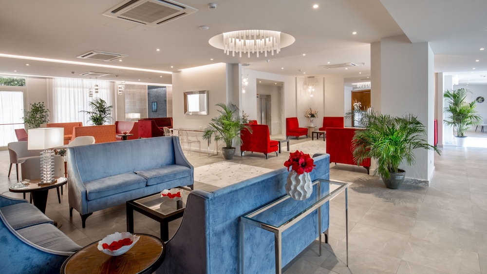 American Palace Eur 3