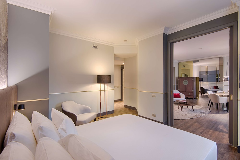 Hotel NH Collection Milano Porta Nuova 17
