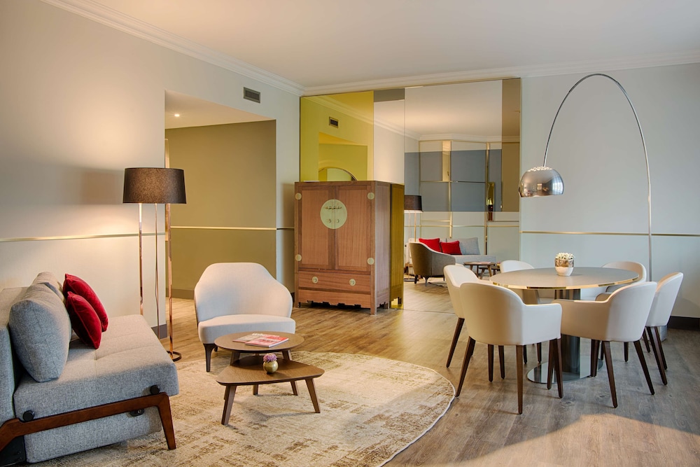 Hotel NH Collection Milano Porta Nuova 18