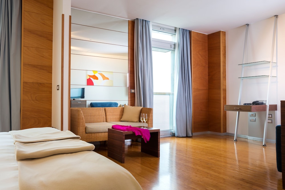 Towers Hotel Stabiae Sorrento Coast 13
