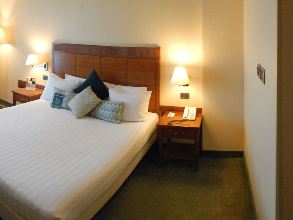 Mercure Rome Leonardo da Vinci Airport 20