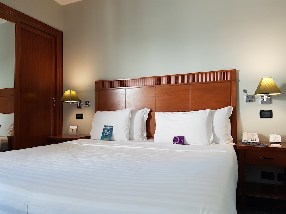 Mercure Rome Leonardo da Vinci Airport 4