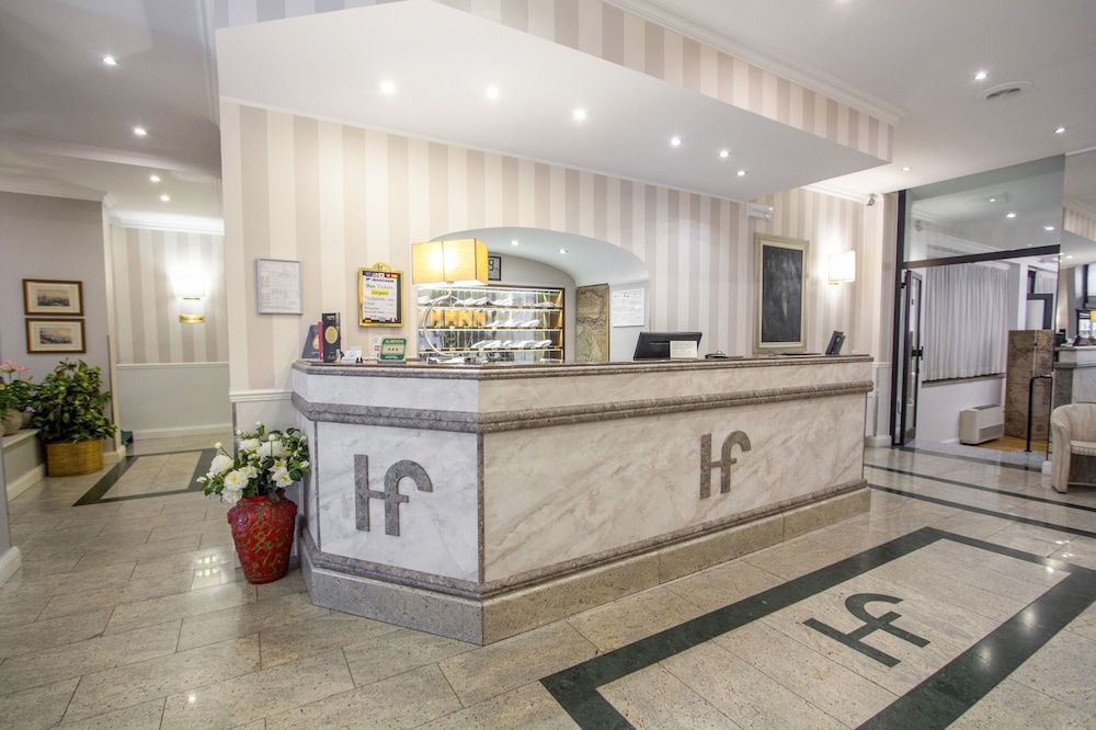Hotel Flora 4