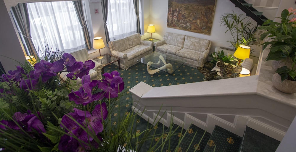 Hotel Flora 1
