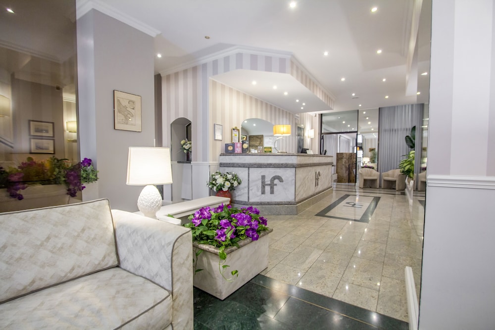 Hotel Flora 5