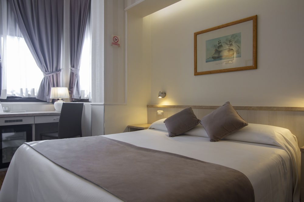 Hotel Flora 23