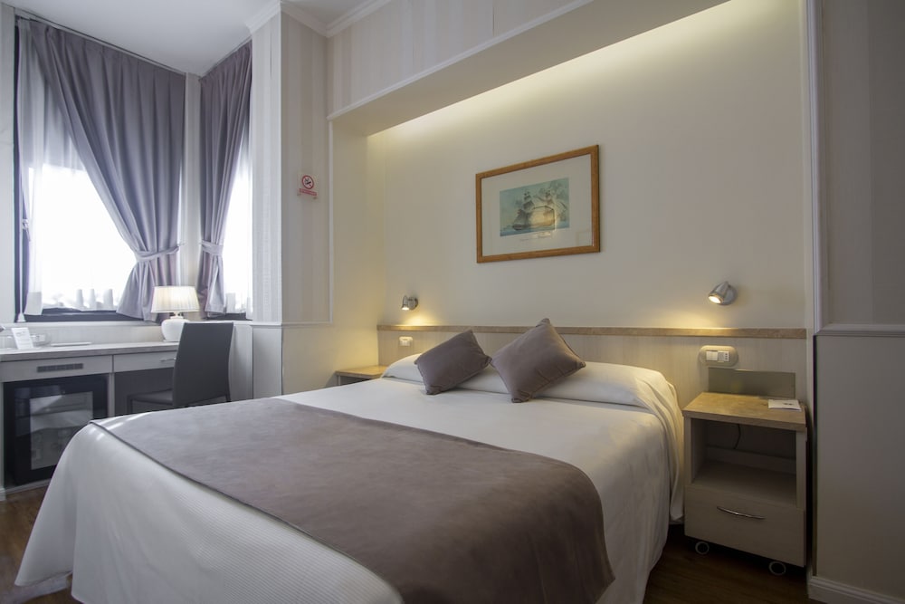 Hotel Flora 18