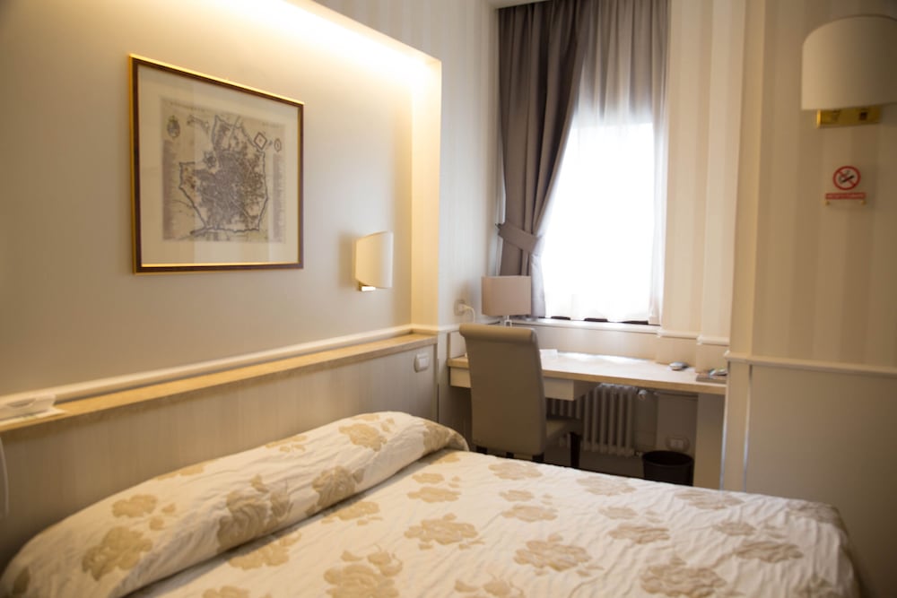 Hotel Flora 15