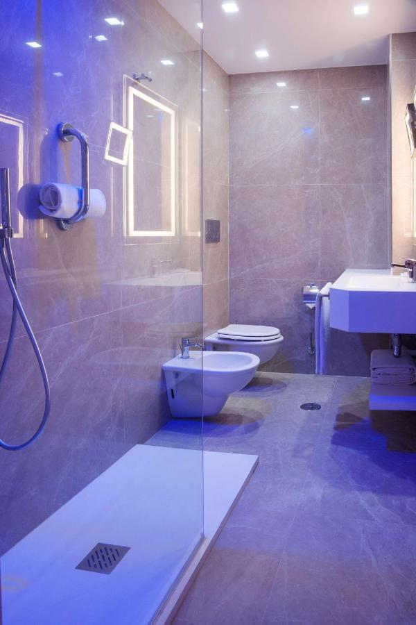 Radisson Blu GHR Hotel, Rome 10