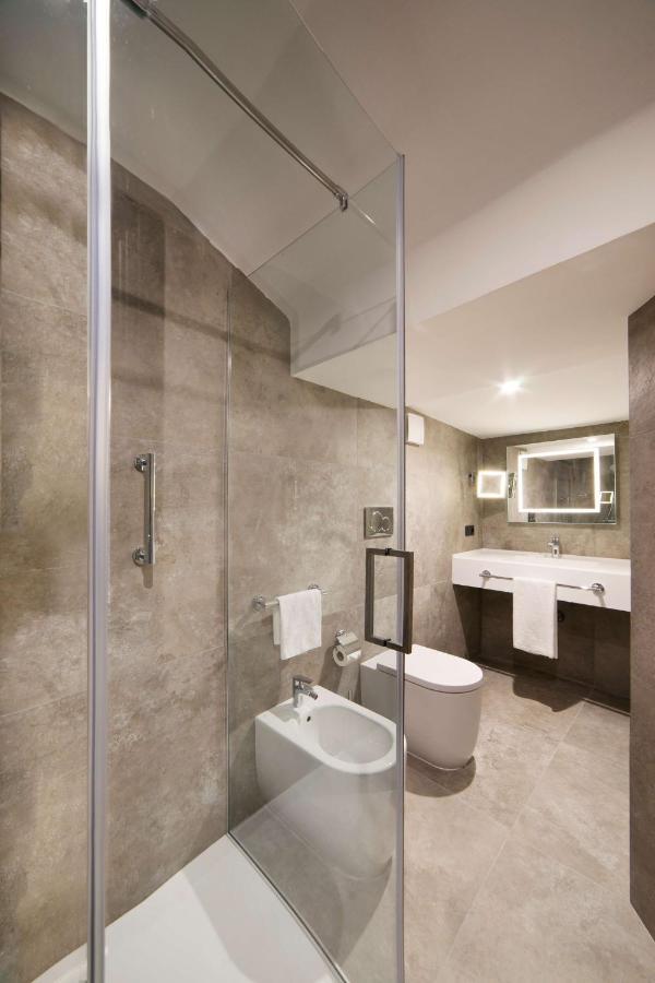 Radisson Blu GHR Hotel, Rome 12