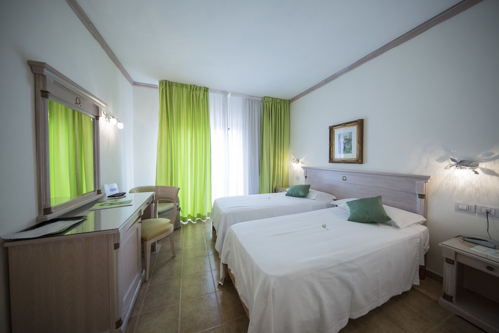 Mancini Park Hotel 4