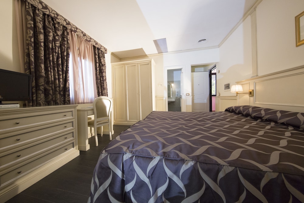 Mancini Park Hotel 5