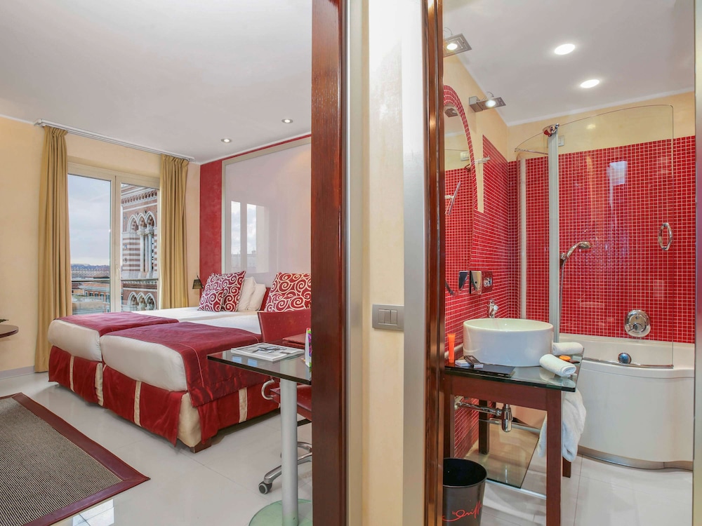 Hotel La Griffe Roma 11