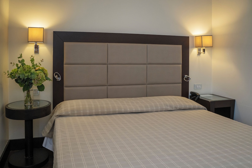 Hotel Villa Maria Regina 9