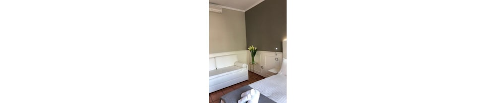 207 Inn 23