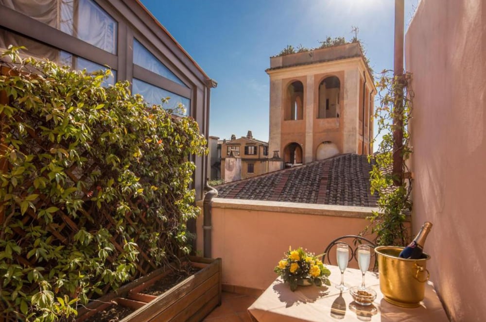 La Lumière di Piazza di Spagna 24