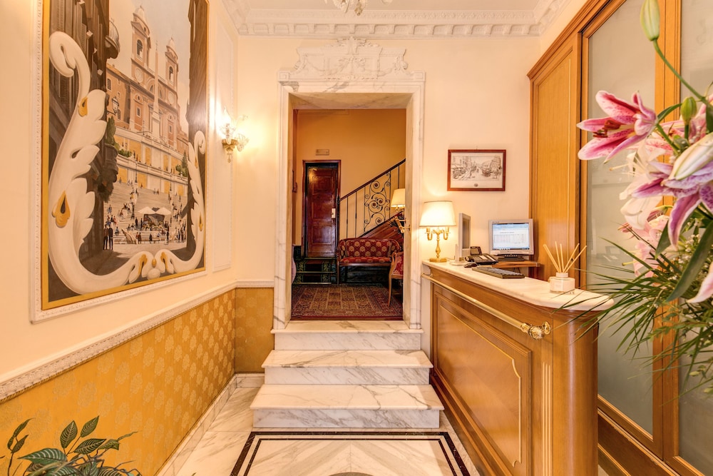La Lumière di Piazza di Spagna 6