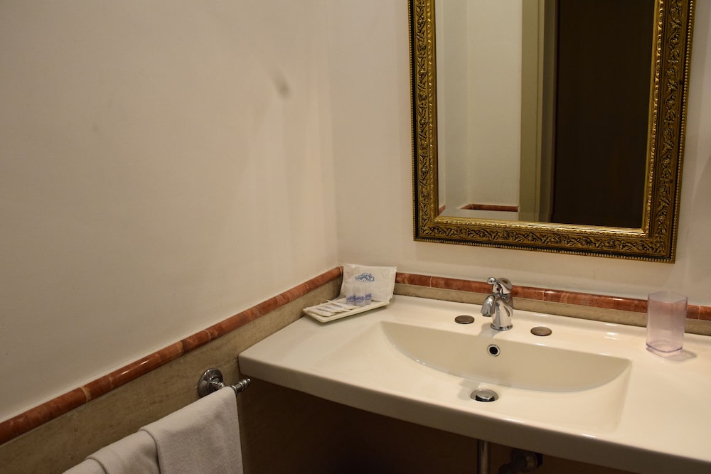 Hotel Quadrifoglio 11