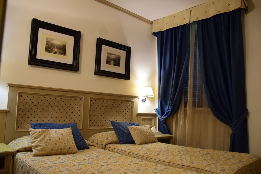 Hotel Quadrifoglio 10