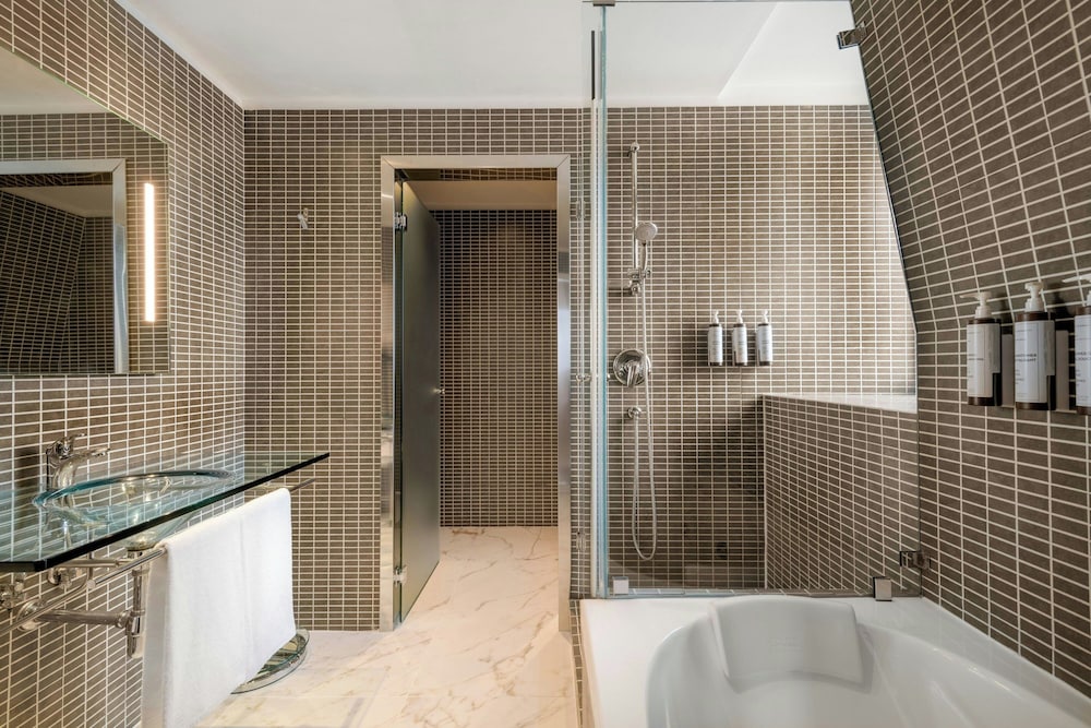 AC Hotel Milano 13