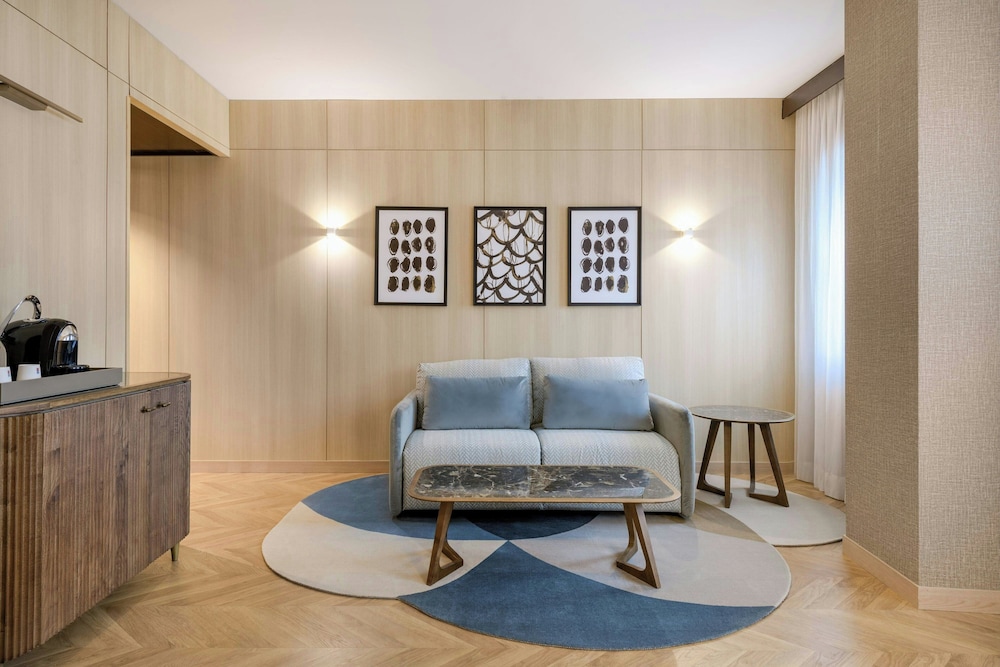 AC Hotel Milano 9