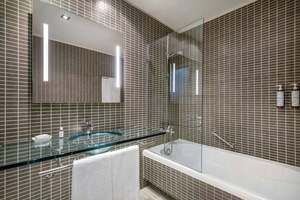 AC Hotel Milano 15