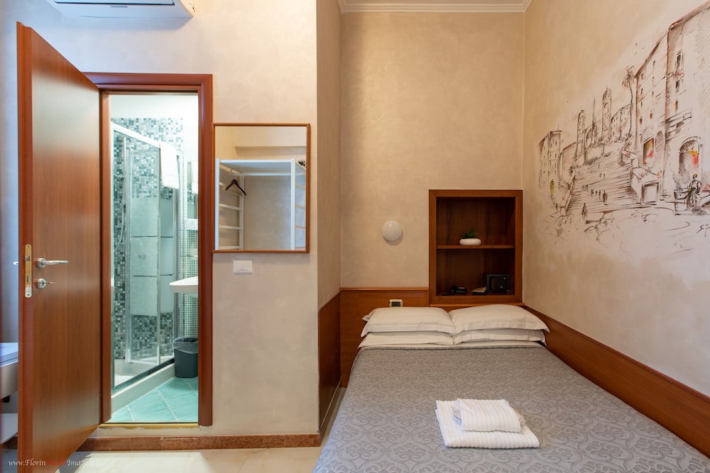 Hotel Centro Cavour 12