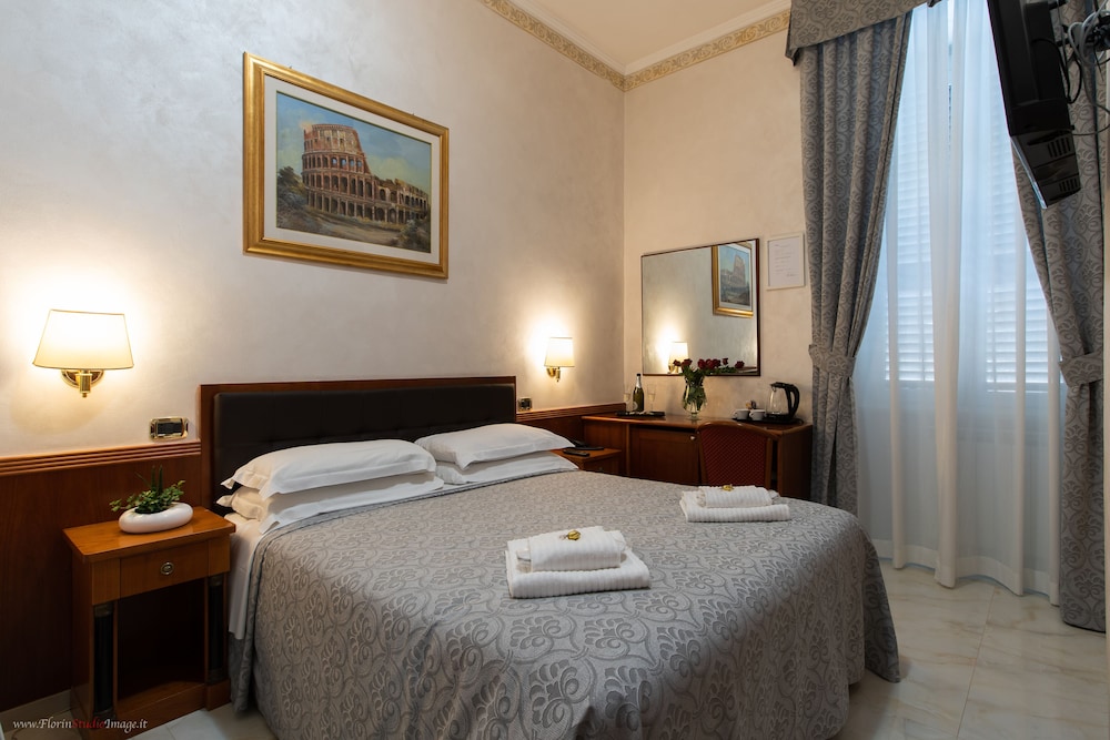 Hotel Centro Cavour 15