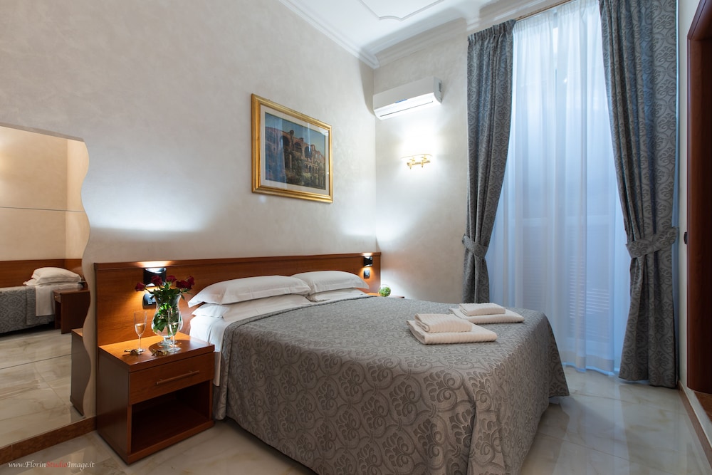Hotel Centro Cavour 8