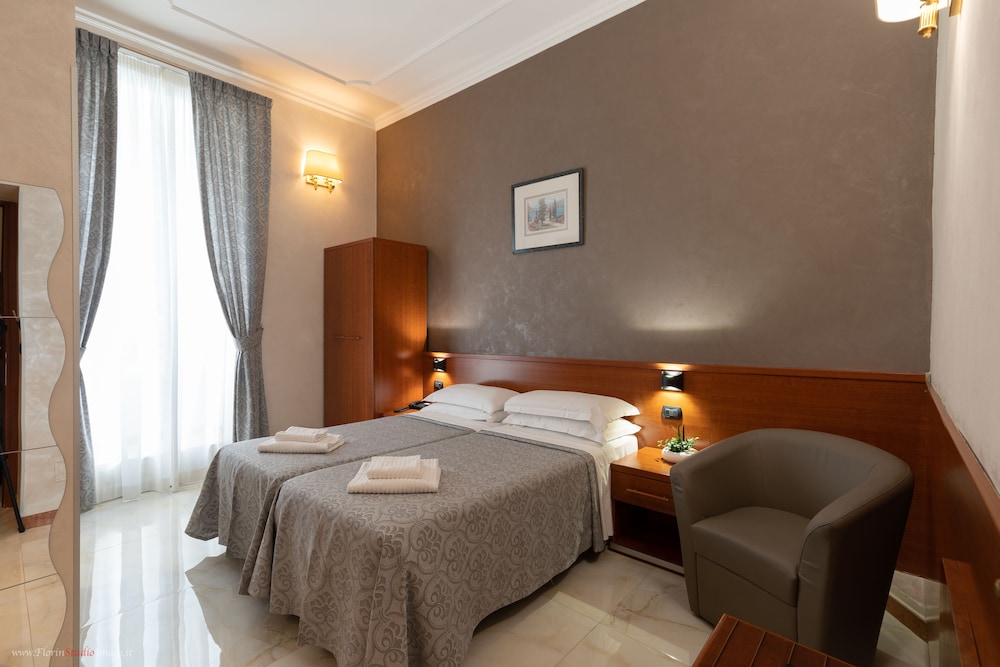 Hotel Centro Cavour 14